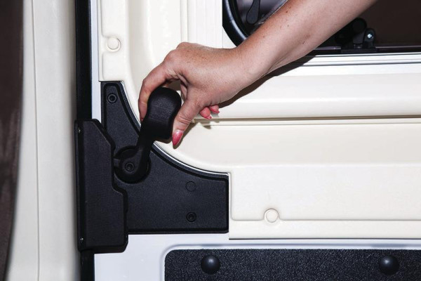 Přídavný bezpečnostní zámek posuvných dveří HEOSafe Van Security pro Fiat Ducato 250/290, litý hliník, černá barva (HEOSolution 1763)