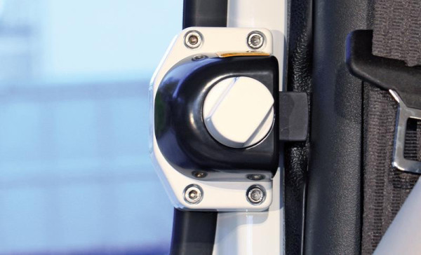 Zabezpečení dveří kabiny pro Renault Master / Movano / Daily (od r.v. 2000) – sada 2 ks s otočným knoflíkem