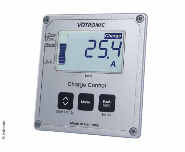 Displej ovládací a kontrolní Votronic LCD-Charge Control S pro nabíječky a boostery řady VCC, přehledné zobrazení nabíjení