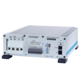 Nabíječka a manažer baterií Votronic VBCS Triple 45/30/350 (kombinace booster 45A, síťová nabíječka 30A, MPP solární regulátor 350 Wp, 12V)