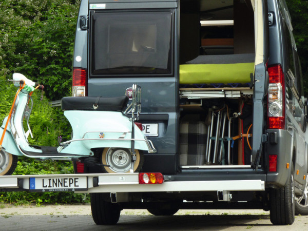 Posuvný hliníkový nosič motocyklů Linnepe SlidePort (pro dodávky Fiat Ducato 6m, nosnost 170 kg)