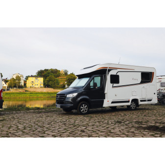 Rolety zatemňovací boční REMIfront, Mercedes Sprinter (od r. v. 2019, bez madla), šedé