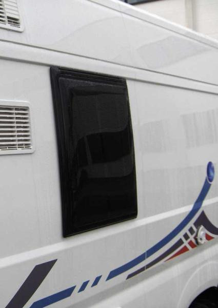 Název: Vyklápěcí okno z matného skla pro Fiat Ducato / Peugeot Boxer / Citroën Jumper (od 07/2006, 500 × 520 mm)
