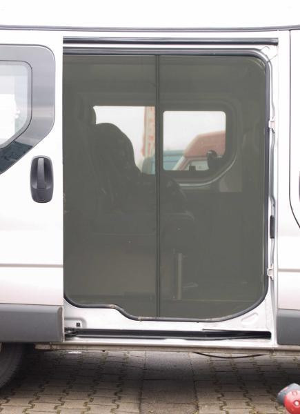 Moskytiéra pro posuvné dveře Renault Trafic, Opel Vivaro a Nissan Primastar (2007–2013)