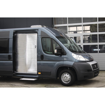Termoizolační závěs s integrovanou moskytiérou pro posuvné dveře Fiat Ducato, světle šedý