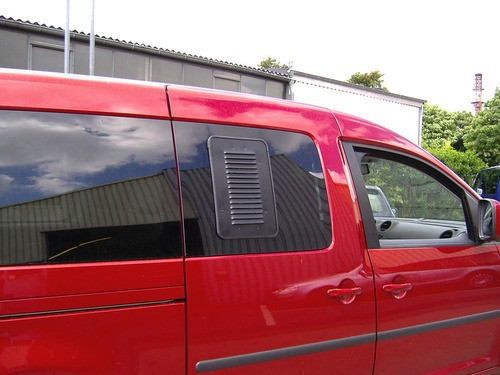 AIRvent větrací mřížka pro posuvné okno VW Caddy 04-20 levé