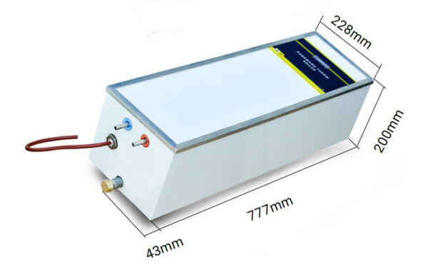 Elektrický ohřívač vody – 12 V / 200 W, 15 l