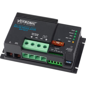 Regulátor solární Votronic MPP 440 CI s rozhraním CI-Bus (12 V, 440 Wp, 32 A)