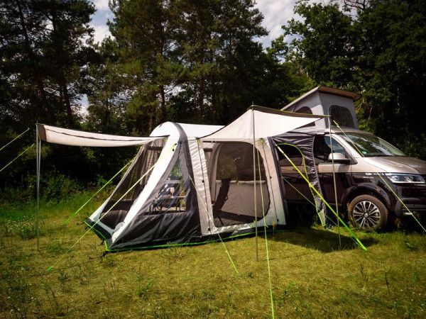 Samostatně stojící nafukovací předstan k dodávce Reimo Tour Breeze Air, montážní výška 250–280 cm