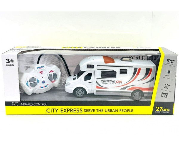 Model obytný KARAVAN 1:32 s dálkovým ovládáním s bateriemi a nabíječkou