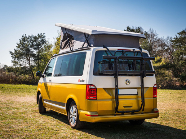 Nosič kol na zadní dveře Fiamma Carry-Bike VW T6 Reimo Edition, sytě černý, až 4 kola