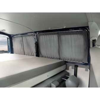 Závěsy pro VW T5/T6 s krátkým rozvorem (Sada pro 5 oken), Bordeaux/Černá (UK verze)
