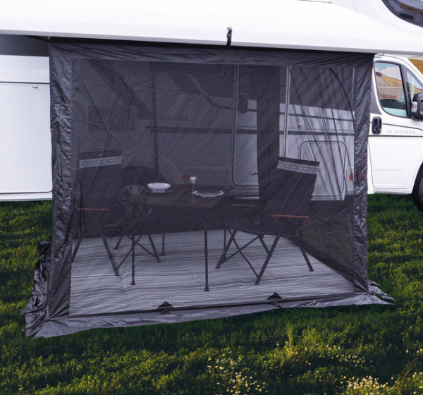 Předstan s moskytiérou Moskito Free pod markýzu, rozměry 240 × 230 cm, výška 180–240 cm