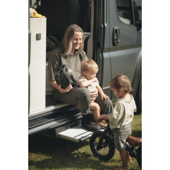 Schůdek výsuvný elektrický Thule Slide-Out Step G2, 700 mm, VW Crafter / MB Sprinter FWD