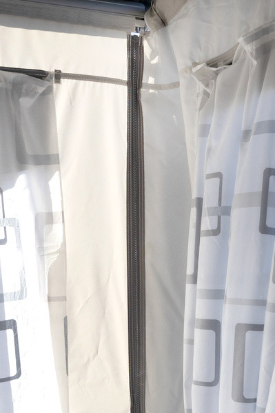 Markýza pro Thule 1200 - šířka 400cm (centimetry), přední + boční stěny