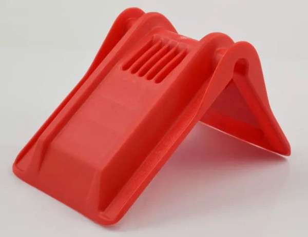 Roh ochranný plastový červený 210x160mm