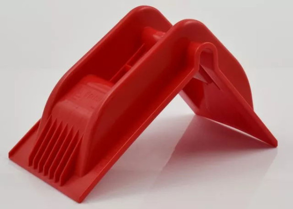 Roh ochranný plastový červený 225x185mm, na jakou šířku pásů