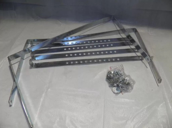 Držák skříně nářadí