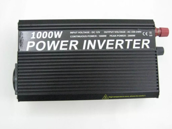 Měnič napětí 1000W 12/220V