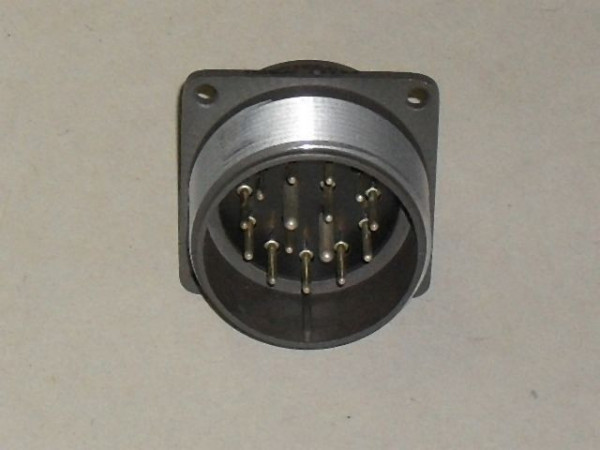 Zásuvka SR 36 B15 S4